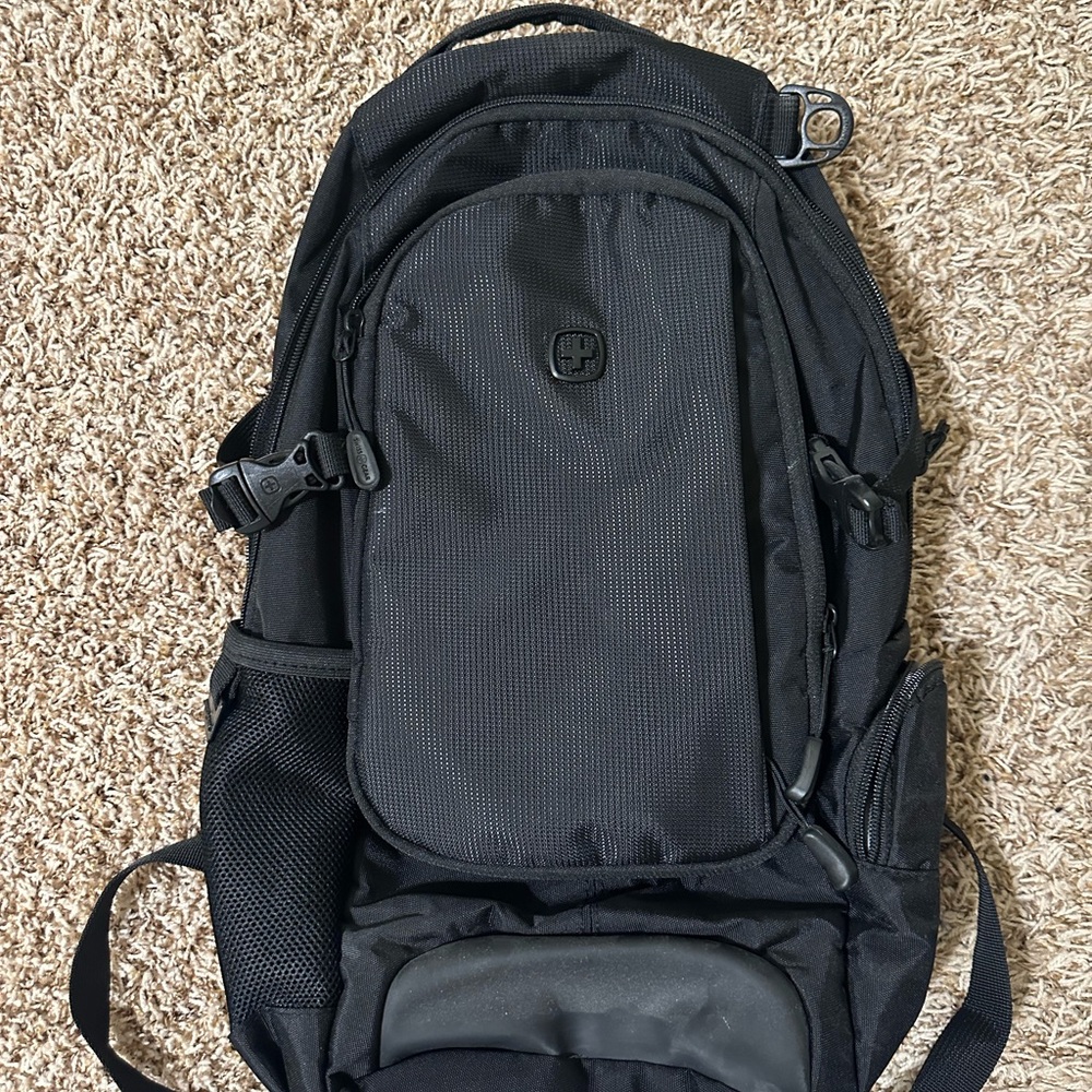 SwissGear Black Backpack with Durable Design and Padded Straps